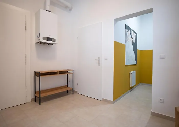 Brand-new With A Patio Appartamento