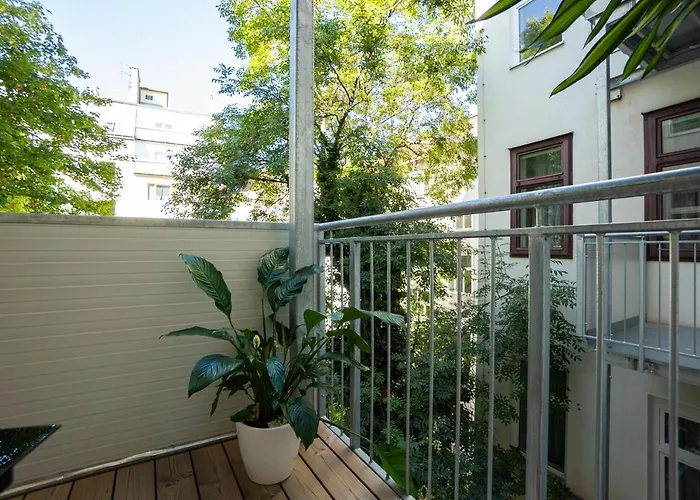 Appartamento Brand-new With A Patio *