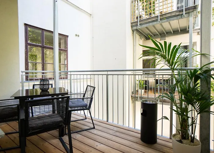 Brand-new With A Patio Appartamento